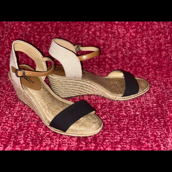 Lucky Brand Shoes - Lucky brand wedge sandel